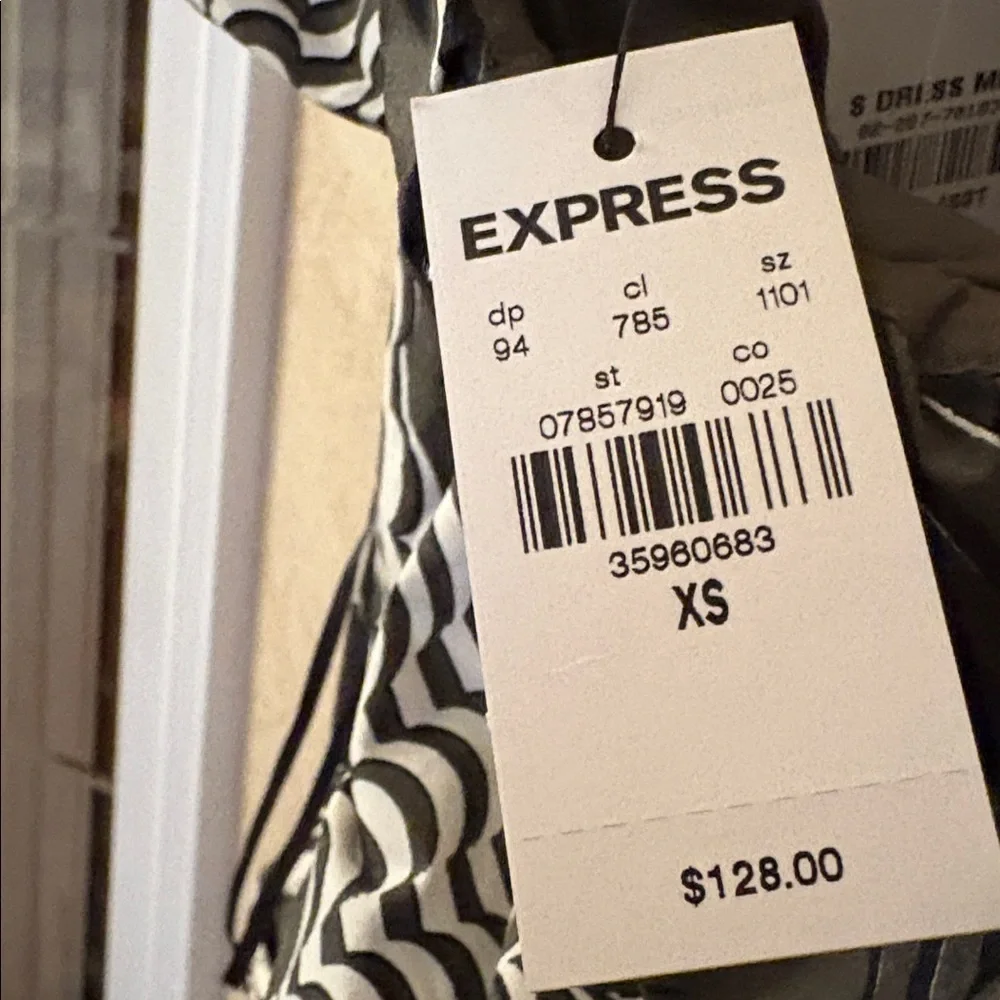 Express Printed One Shoulder Ruffle Tie Waist Poplin Maxi Dress - Picture 8 of 9